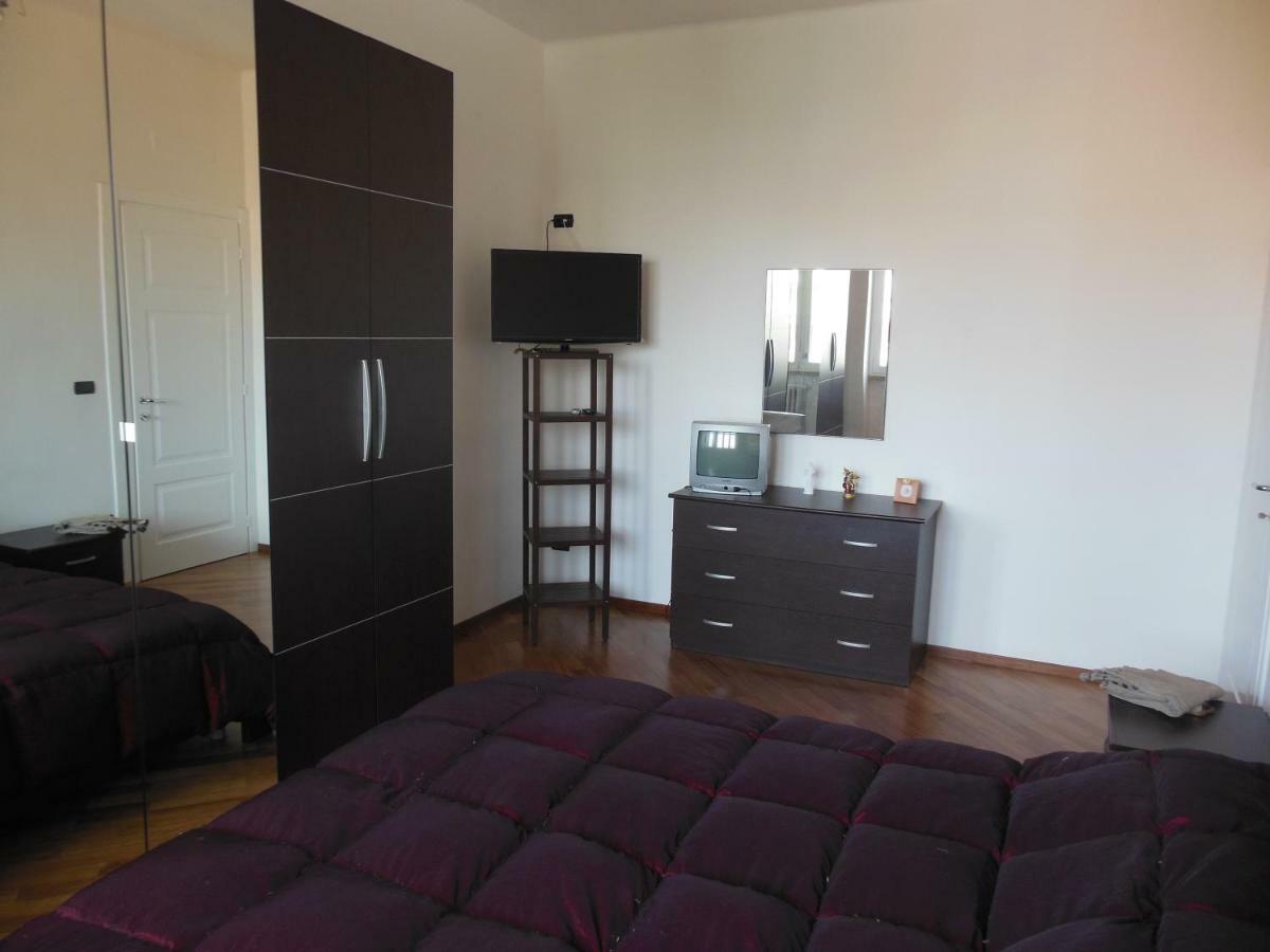 דירות טרני La Casa Degli Artisti מראה חיצוני תמונה